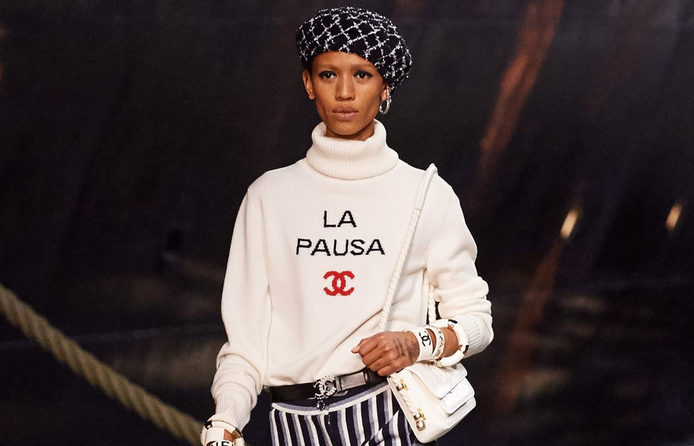 La pausa 2024 chanel sweater