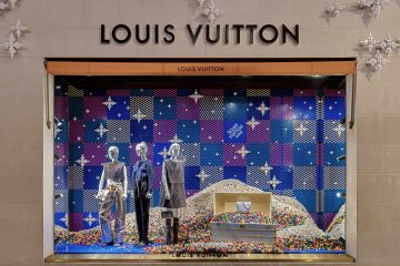 Louis Vuitton X LEGO New Bond Street